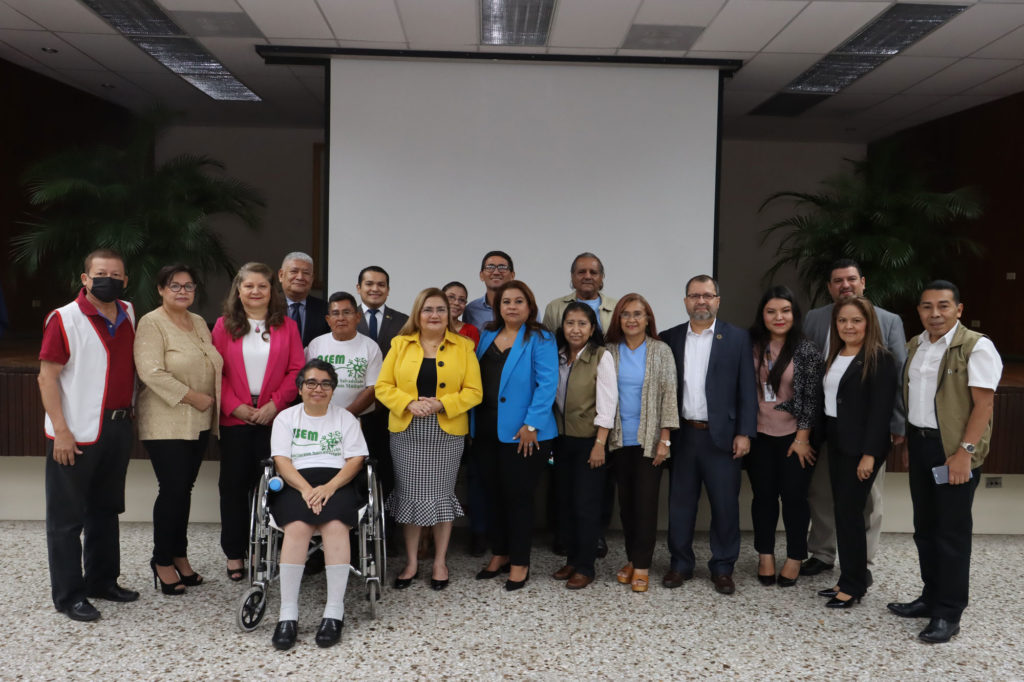 Procuradora inaugura el Departamento por el Derecho Humano a la Salud de la PDDH