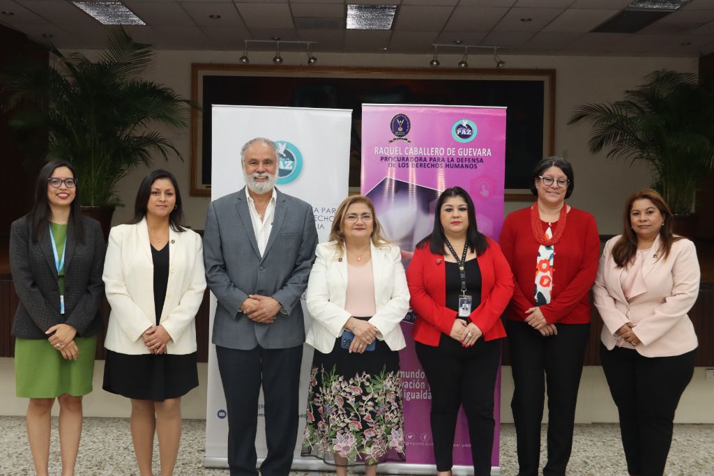 Procuradora Raquel de Guevara cierra Mes de la Mujer con foro sobre igualdad de género en las TIC