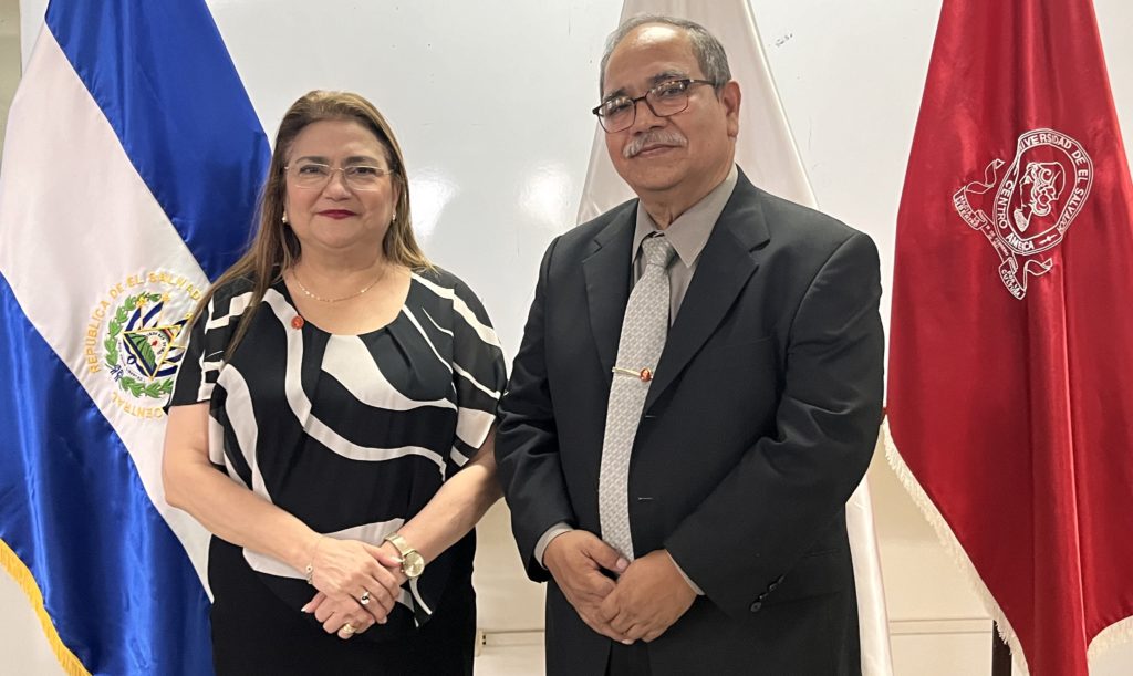 Procuradora DDHH participa en Foro conmemorativo “Mi salud, mi derecho”